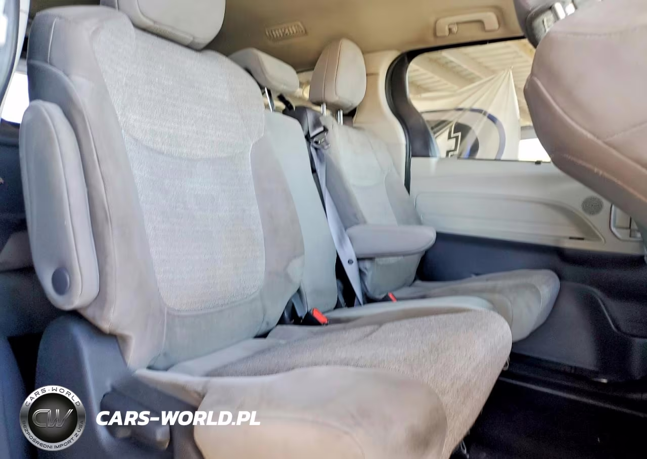 2022 Toyota Sienna Le VIN:5TDKRKEC3NS089936 - 11
