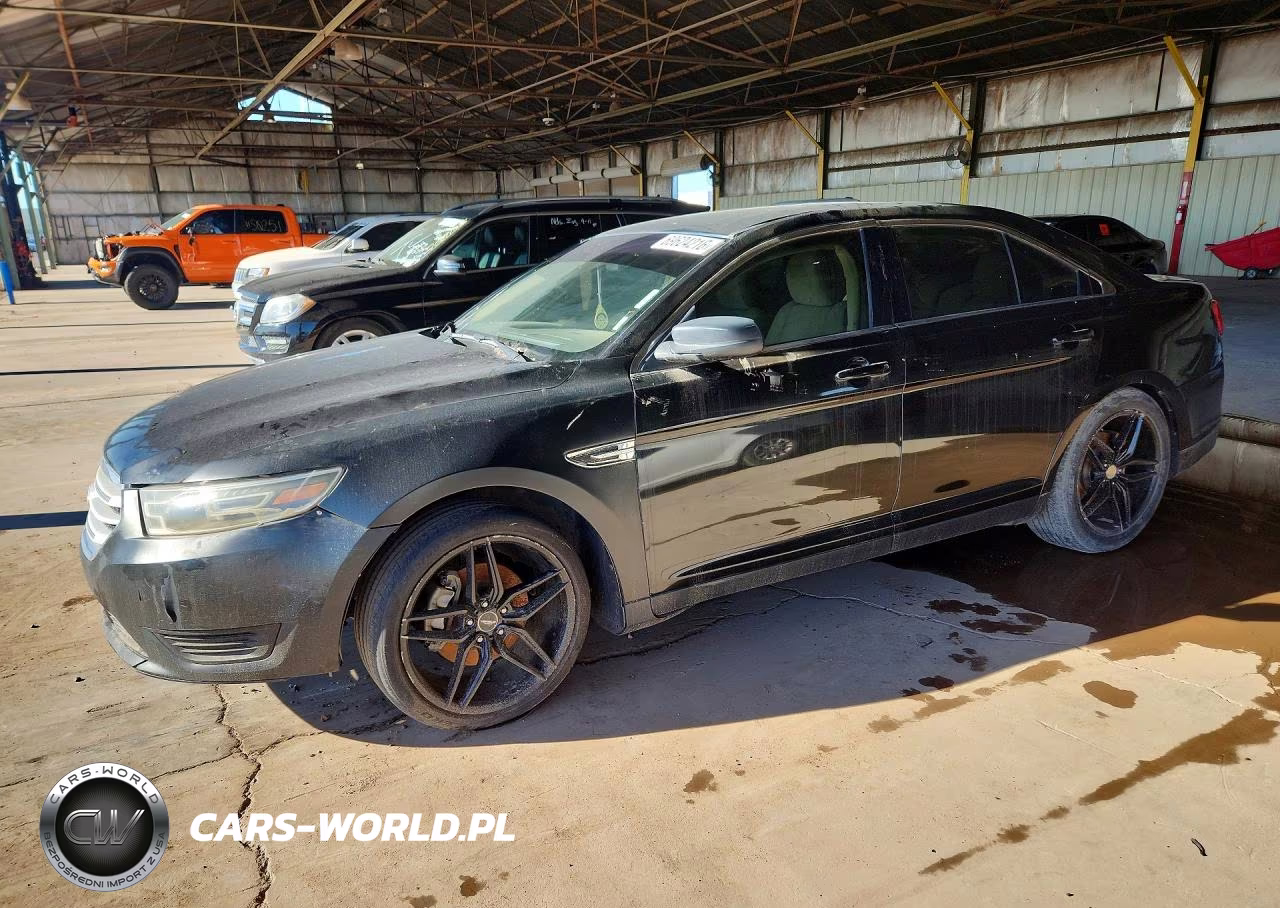 2014 Ford Taurus Se