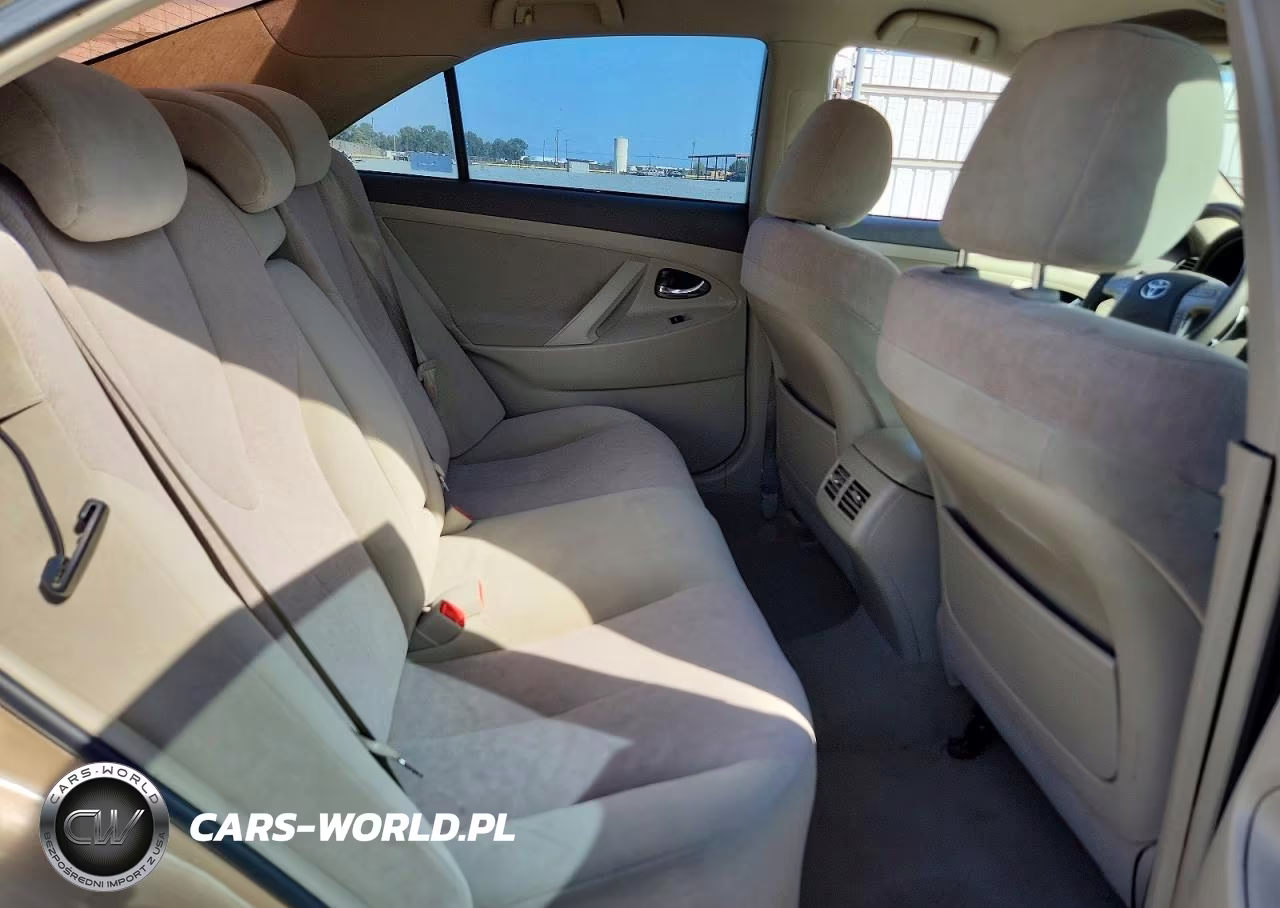 2010 Toyota Camry Hybrid VIN:4T1BB3EK3AU124817 - 10
