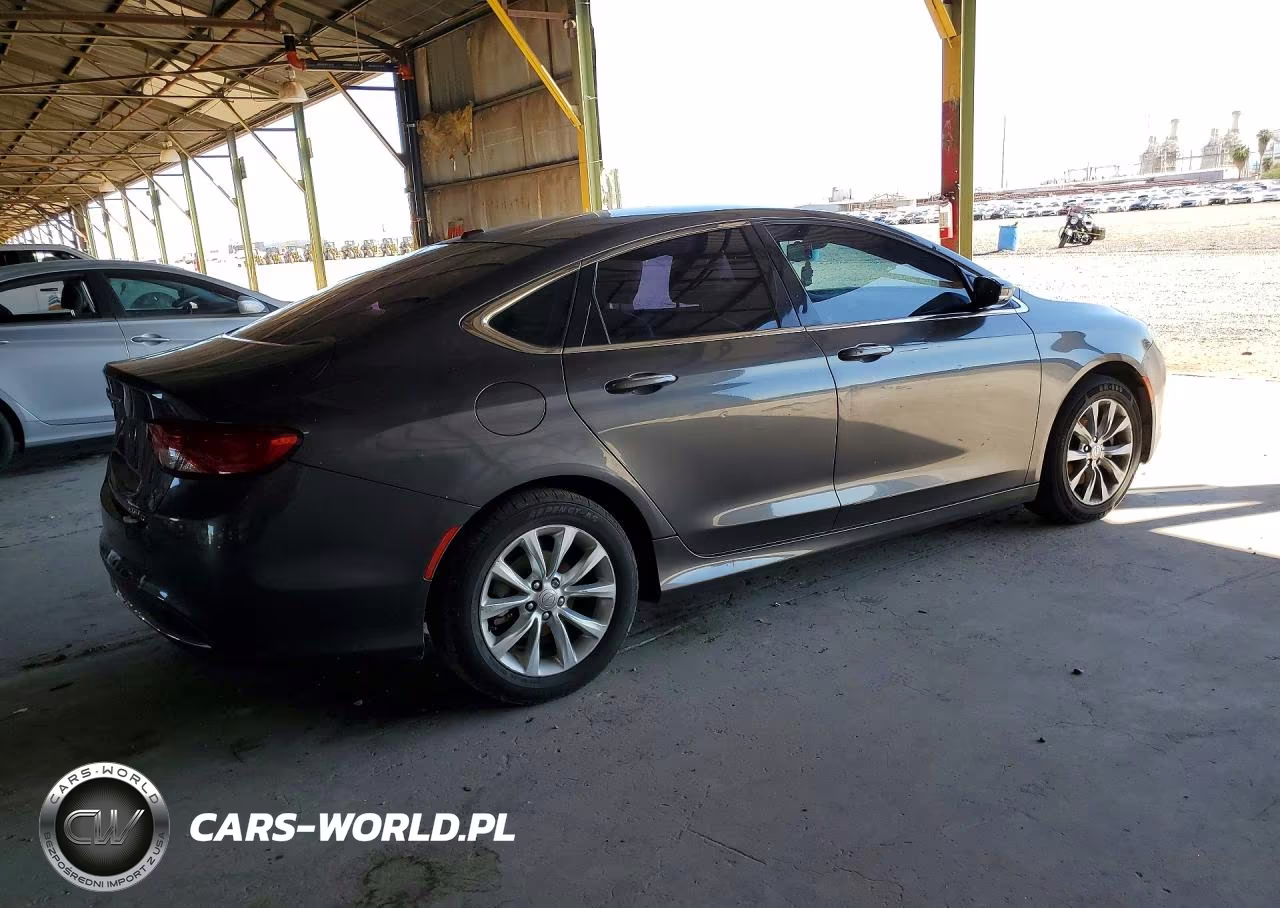 2015 Chrysler 200 C VIN:1C3CCCCB9FN547531 - 3