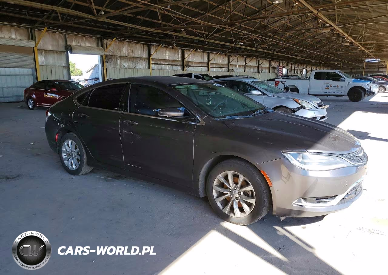 2015 Chrysler 200 C VIN:1C3CCCCB9FN547531 - 4