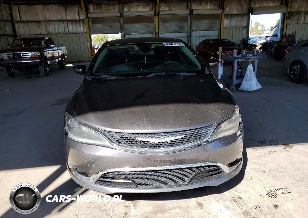 2015 Chrysler 200 C VIN:1C3CCCCB9FN547531 - 5