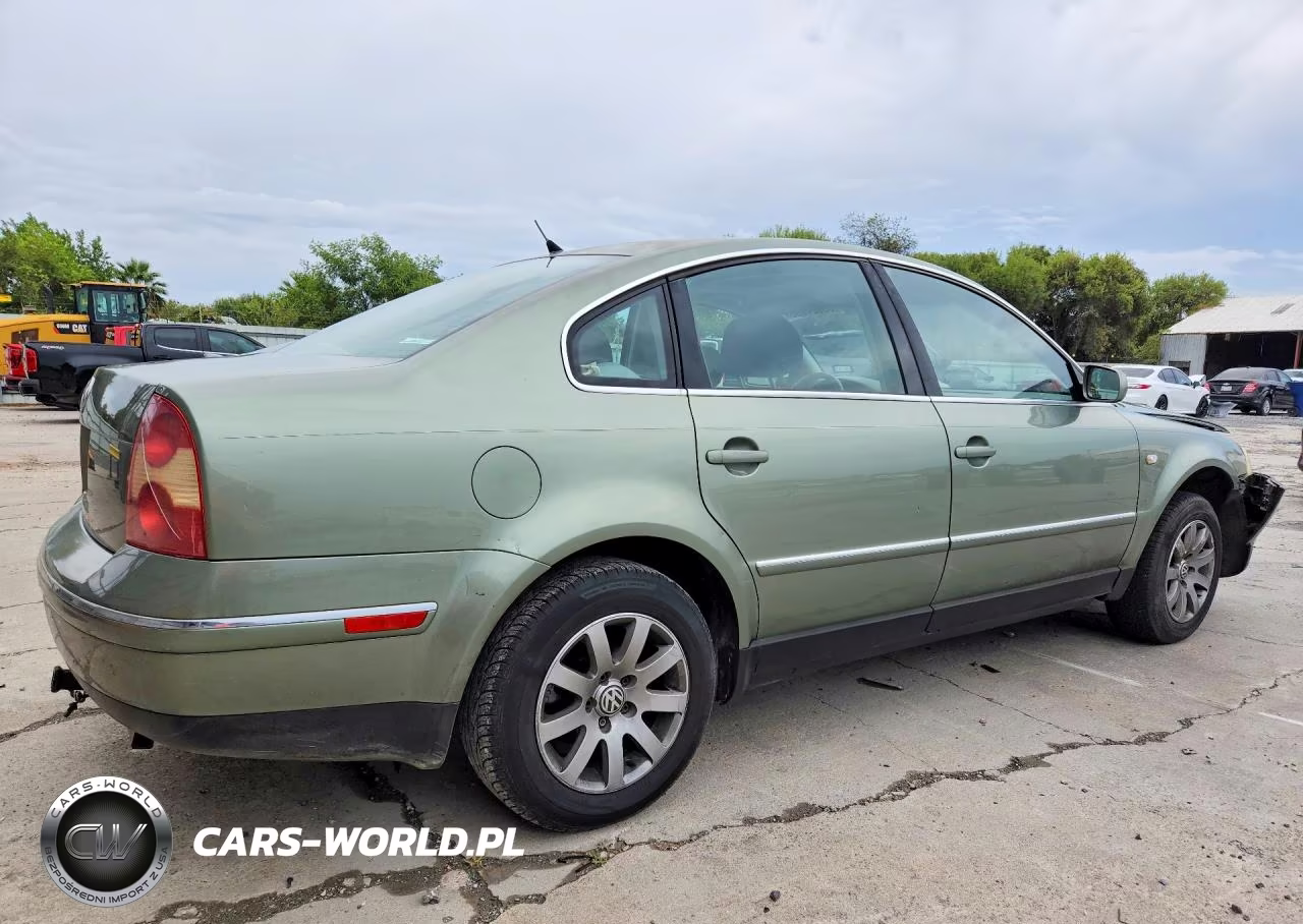 2001 Volkswagen Passat Gls VIN:WVWPD63B01P102412 - 3
