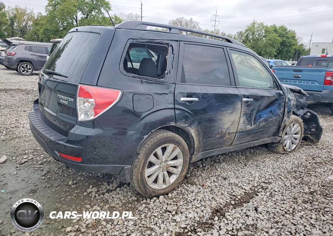 2013 Subaru Forester 2.5X Premium VIN:JF2SHADC7DH410914 - 3
