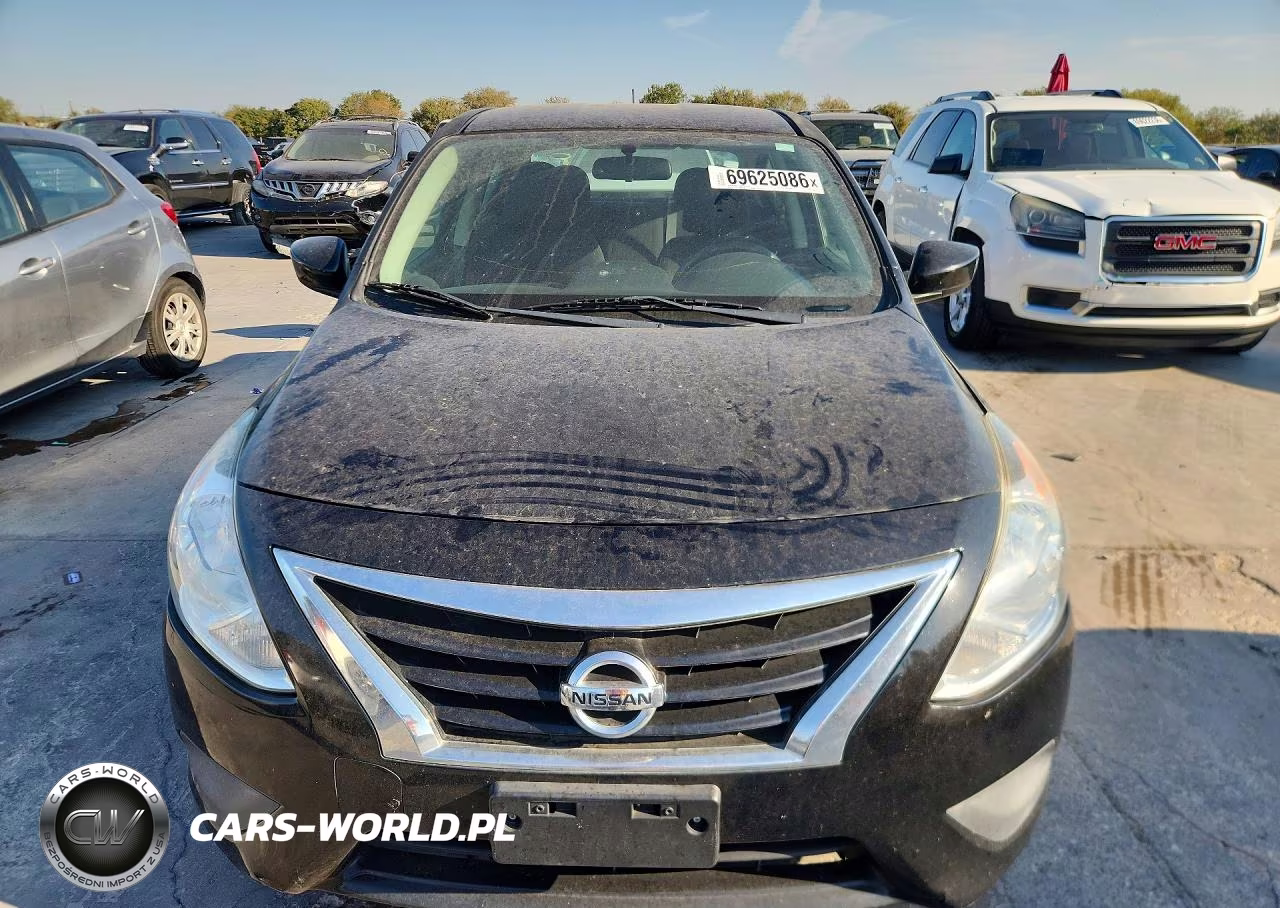 2018 Nissan Versa S Plus VIN:3N1CN7AP2JL866261 - 5