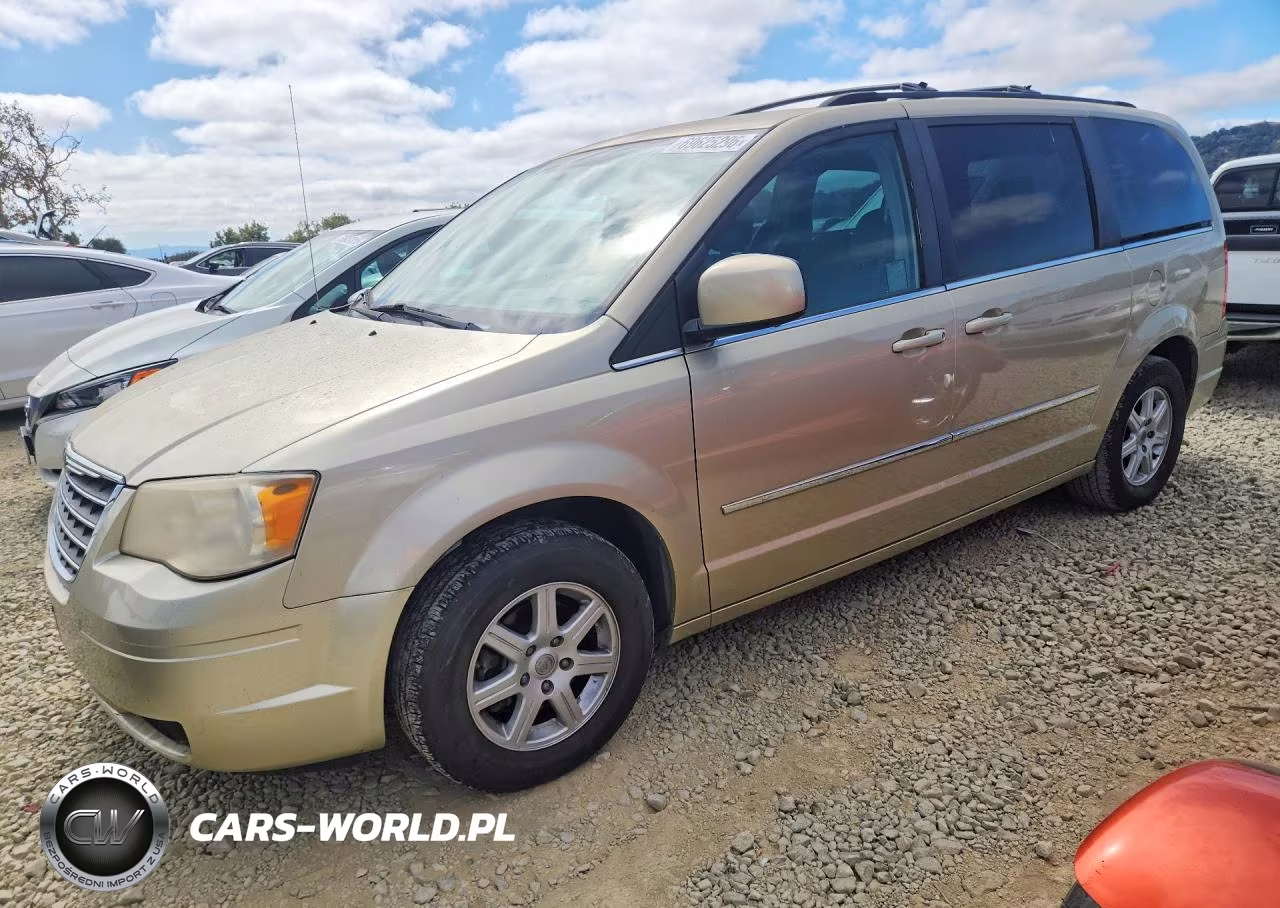 2010 Chrysler Town & Country Touring VIN:2A4RR5D12AR281667 - 1