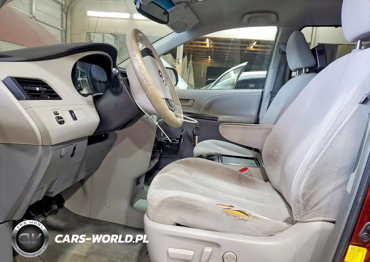 2012 Toyota Sienna Le VIN:5TDKK3DCXCS224841 - 7