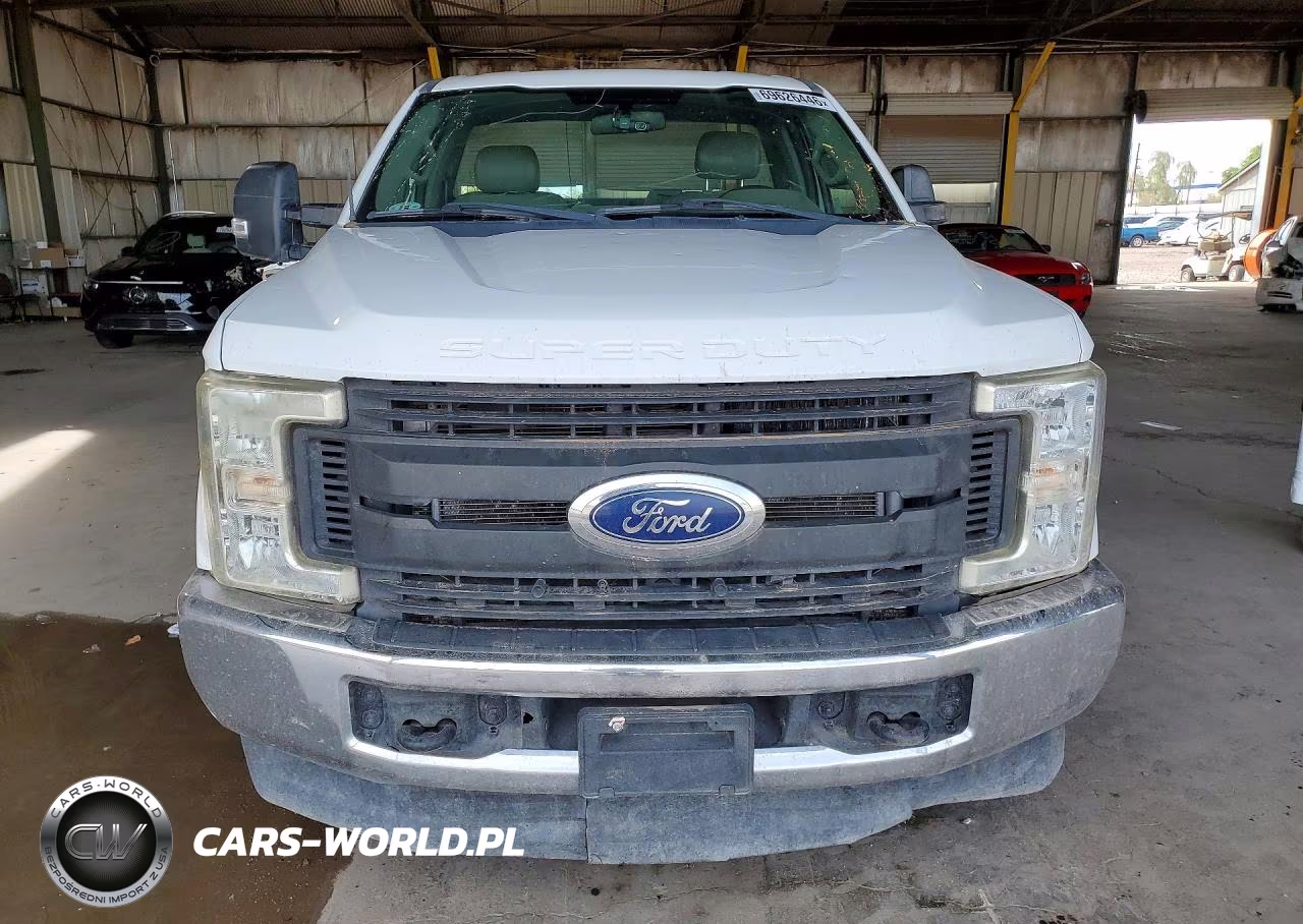 2018 Ford F250 Super Duty VIN:1FTBF2BT4JEB69937 - 5
