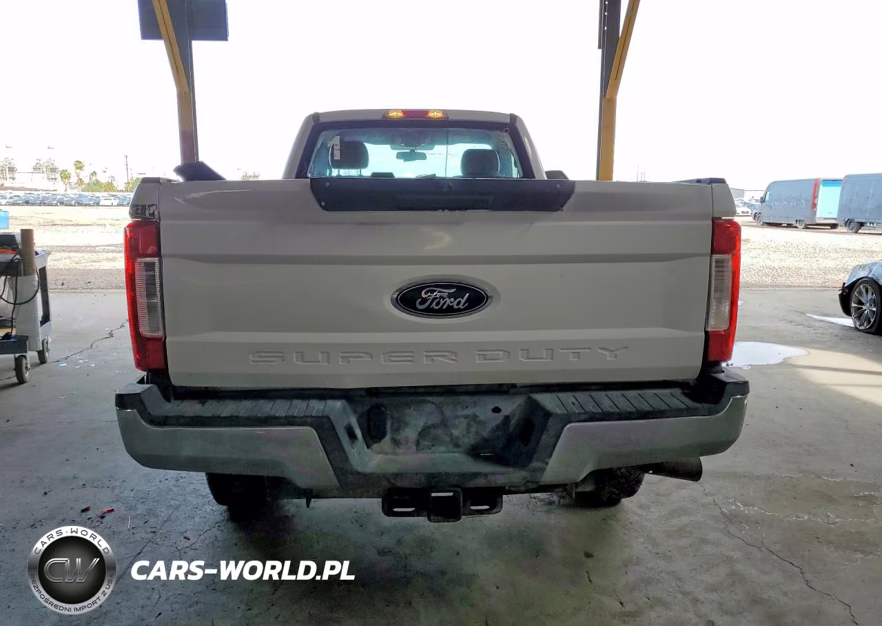 2018 Ford F250 Super Duty VIN:1FTBF2BT4JEB69937 - 6