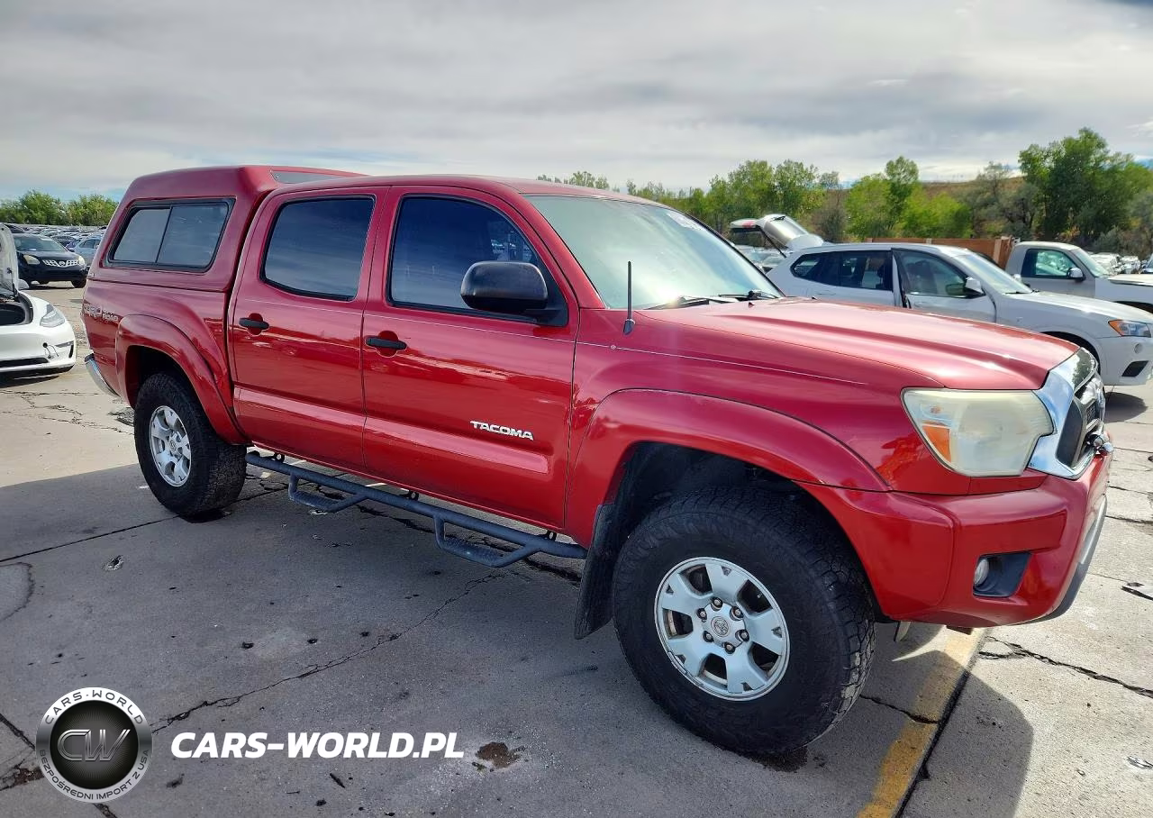 2015 Toyota Tacoma V6 VIN:5TFLU4EN4FX128402 - 4