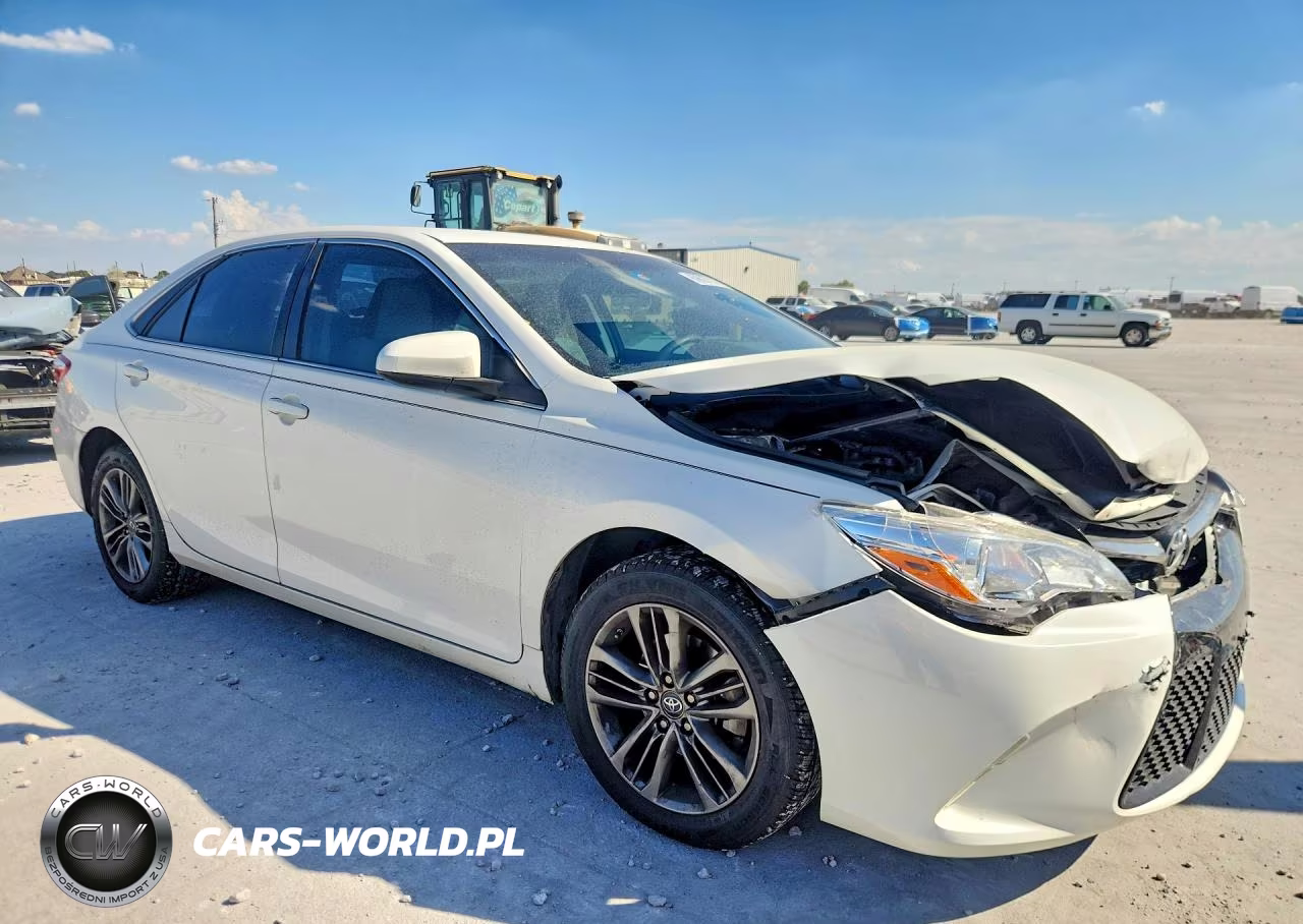 2016 Toyota Camry Se VIN:4T1BF1FK0GU257616 - 4