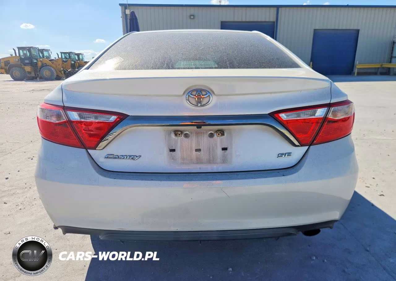 2016 Toyota Camry Se VIN:4T1BF1FK0GU257616 - 6