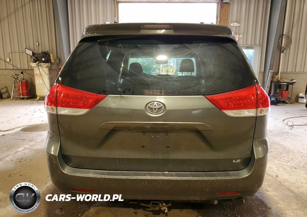 2014 Toyota Sienna Le VIN:5TDKK3DC7ES410355 - 6