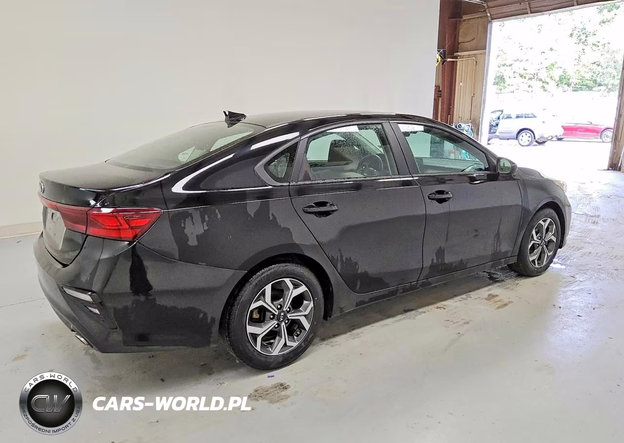 2020 Kia Forte Lxs VIN:3KPF24AD2LE255127 - 3