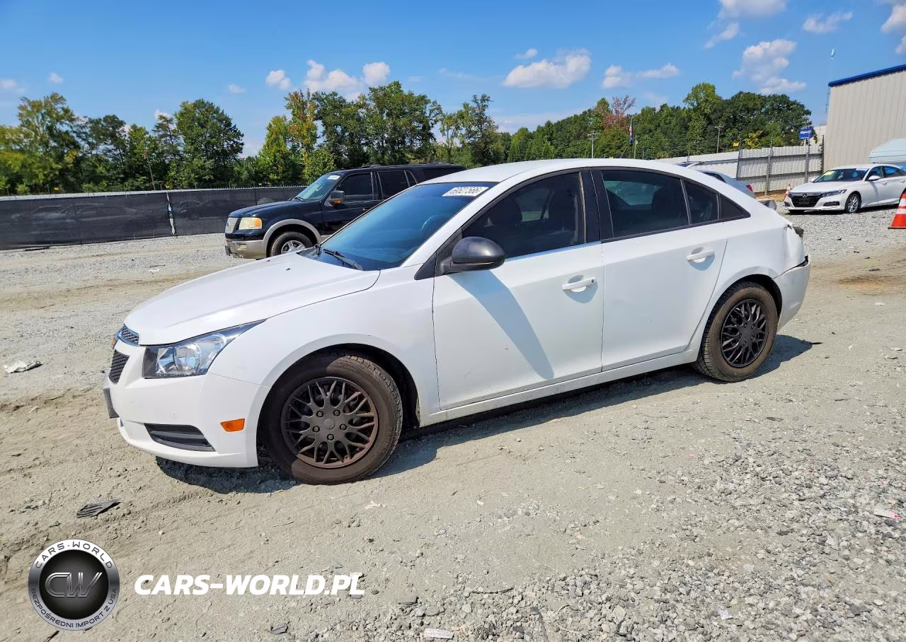 2014 Chevrolet Cruze Ls – zdjęcie 1 z 12