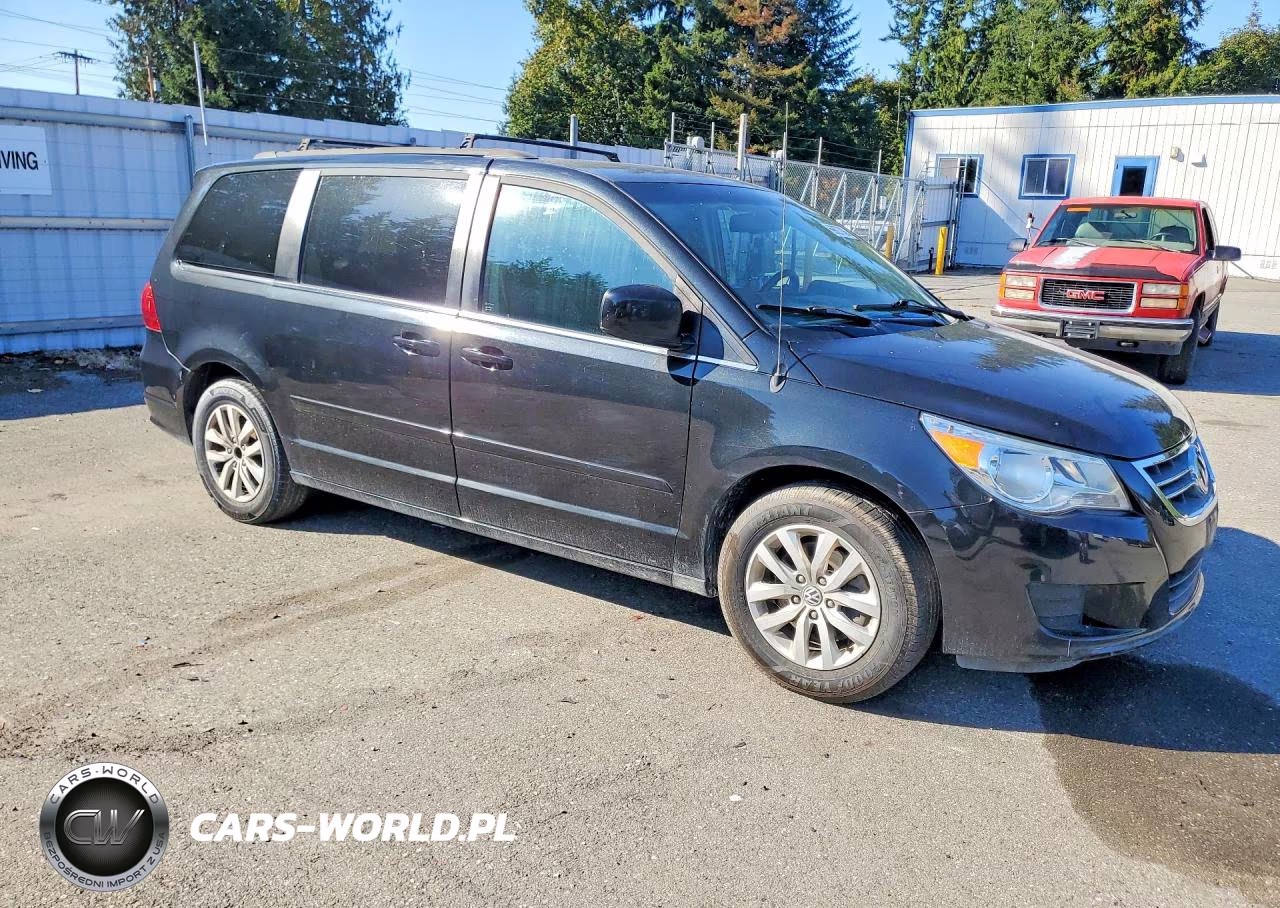 2014 Volkswagen Routan Se VIN:2C4RVABG3ER135298 - 4