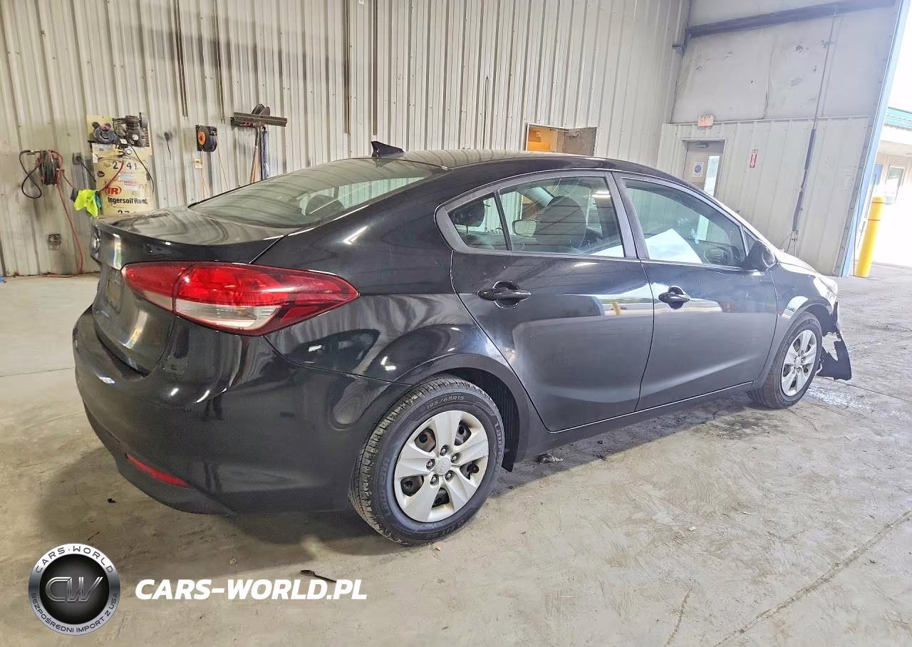 2018 Kia Forte Lx VIN:3KPFL4A76JE190836 - 3