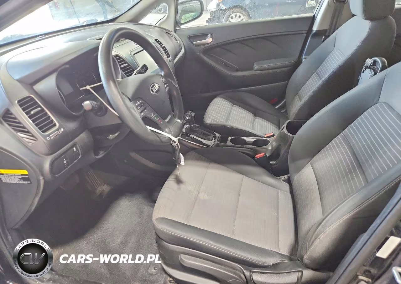 2018 Kia Forte Lx VIN:3KPFL4A76JE190836 - 7