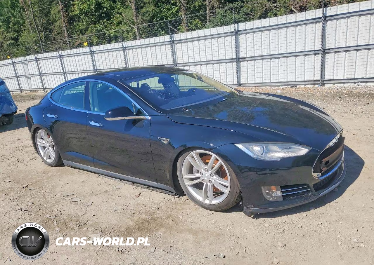 2013 Tesla Model S VIN:5YJSA1CG9DFP06802 - 4