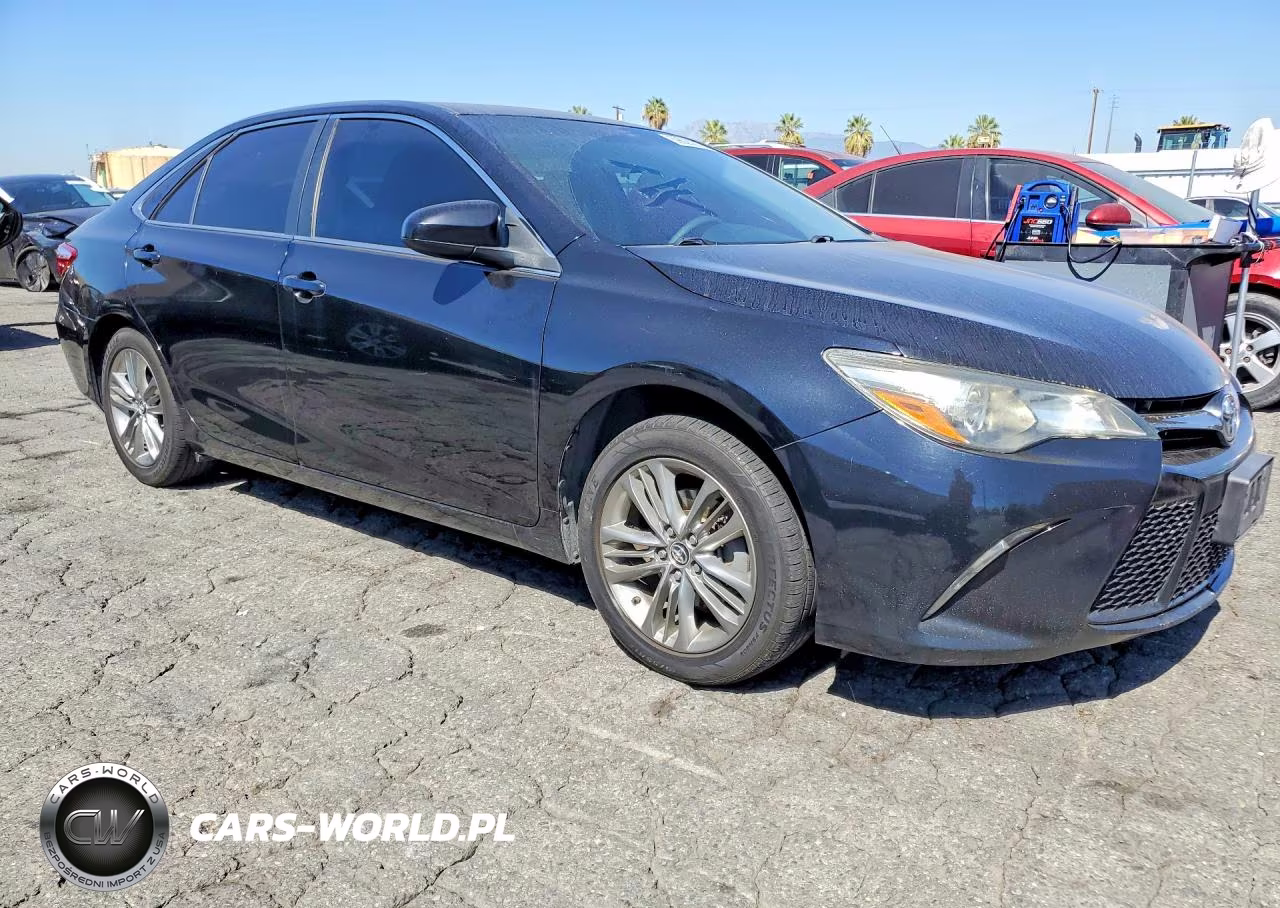 2015 Toyota Camry Se VIN:4T1BF1FK5FU087610 - 4