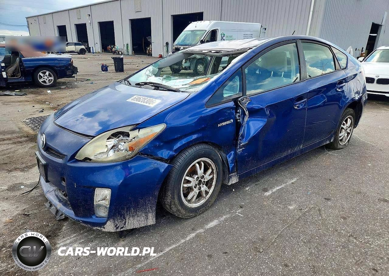 2011 Toyota Prius Two VIN:JTDKN3DU8B0261159 - 1