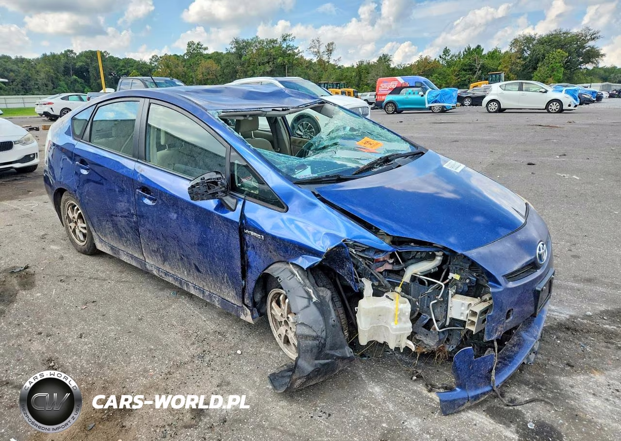 2011 Toyota Prius Two VIN:JTDKN3DU8B0261159 - 4