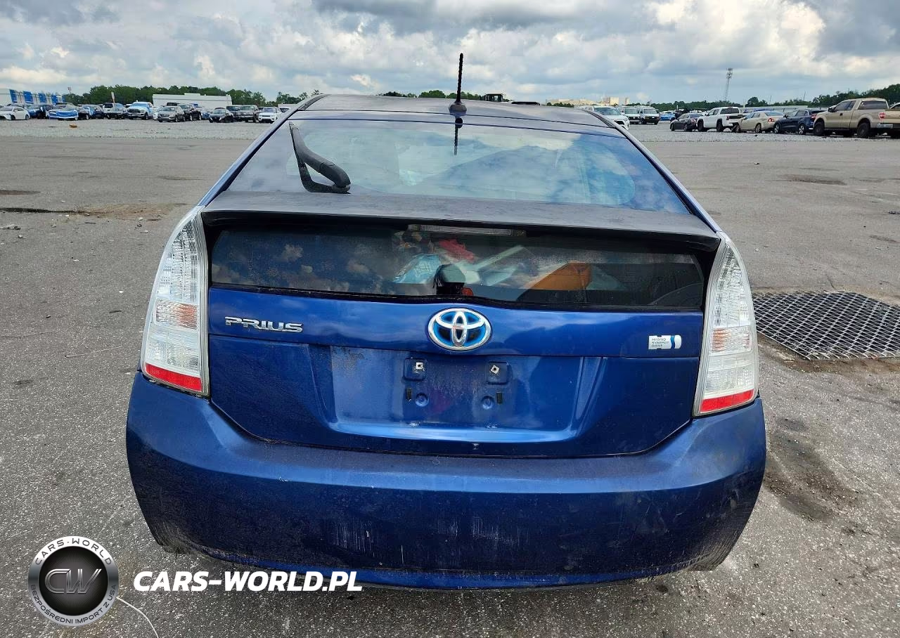 2011 Toyota Prius Two VIN:JTDKN3DU8B0261159 - 6