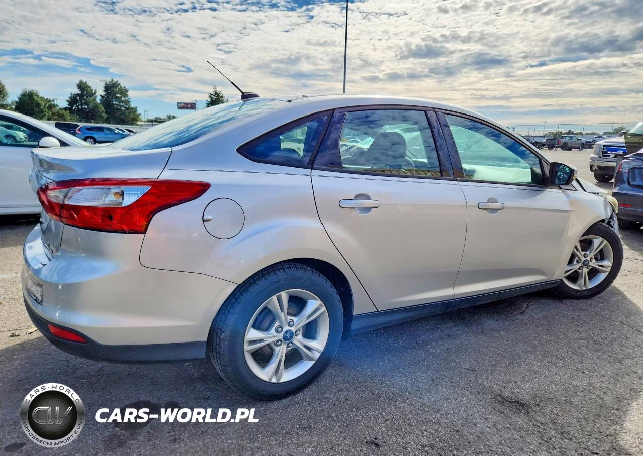 2013 Ford Focus Se VIN:1FADP3F25DL194736 - 3
