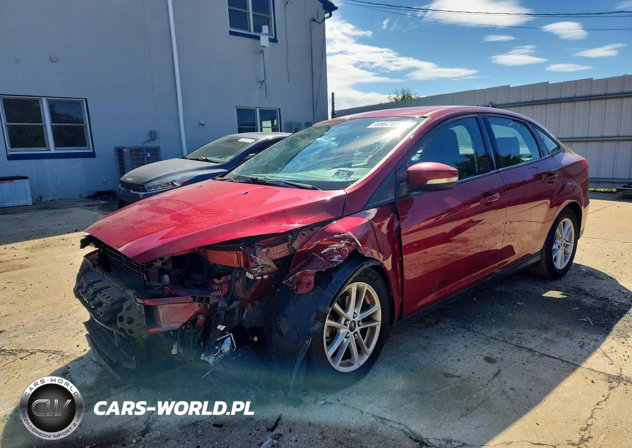 2017 Ford Focus Se VIN:1FADP3F2XHL326640 - 1