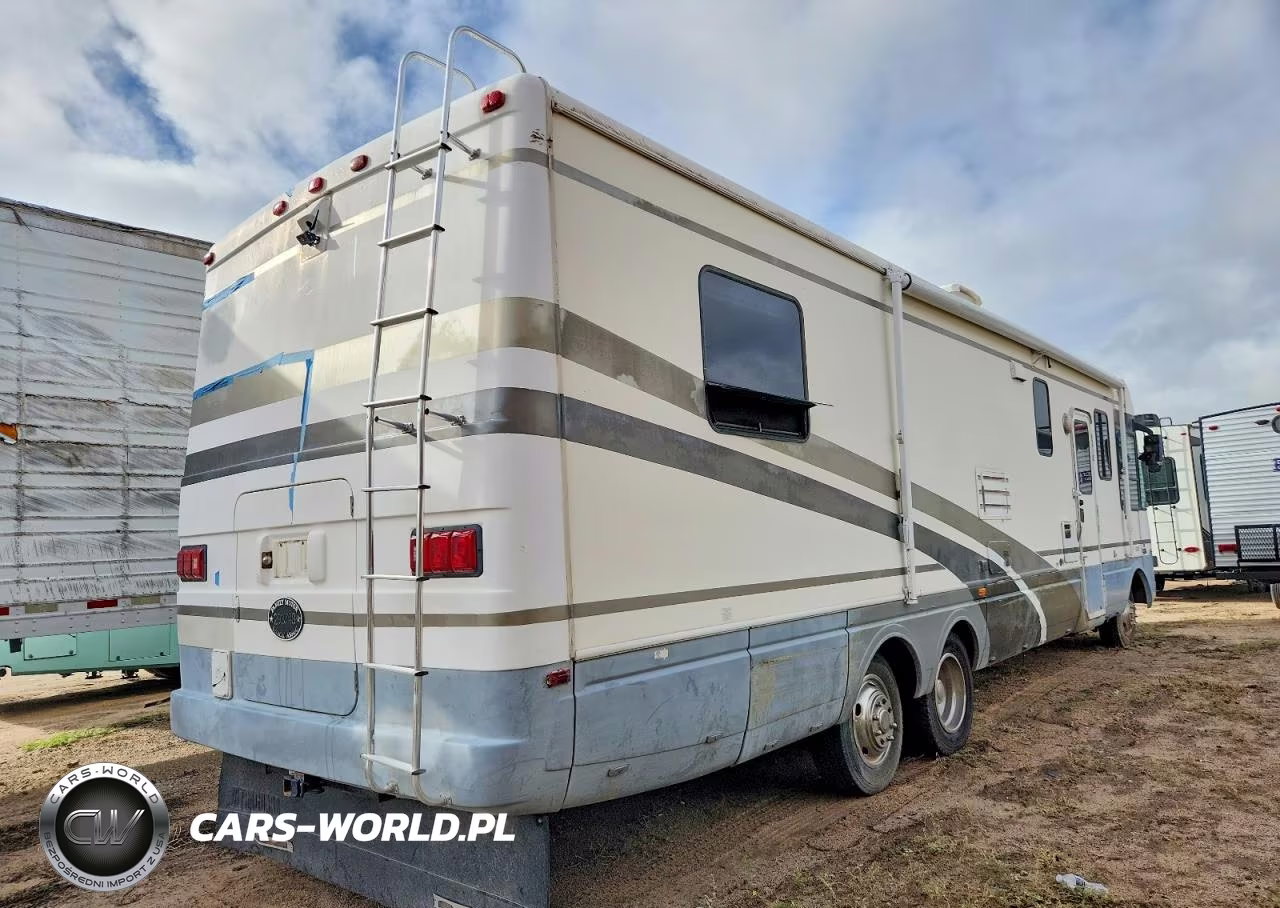 1999 Ford Rv VIN:3FCMF53S0XJA18307 - 4