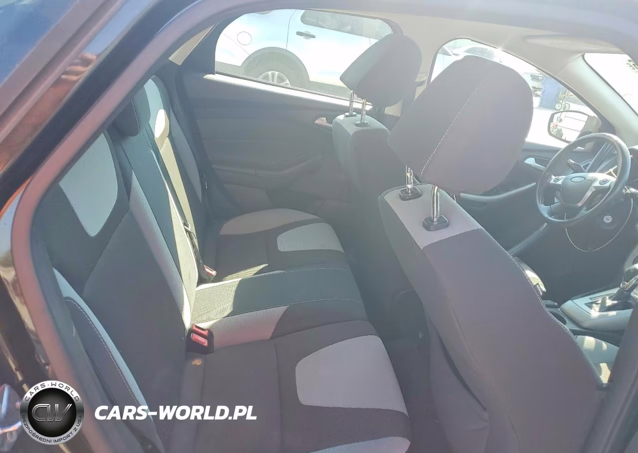 2012 Ford Focus Se VIN:1FAHP3K21CL426769 - 10