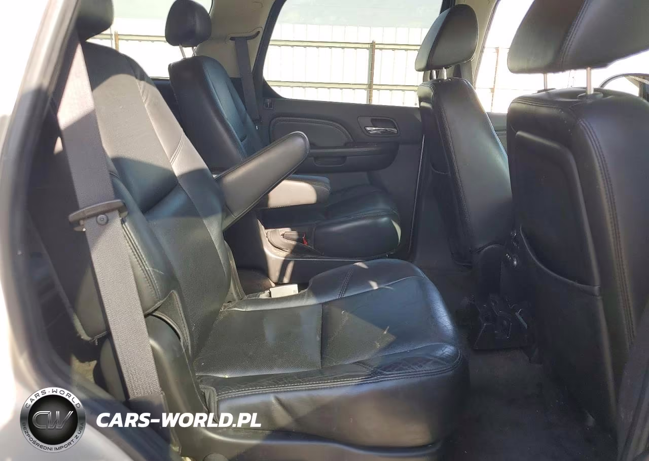 2008 Cadillac Escalade Luxury VIN:1GYFK63848R235480 - 11