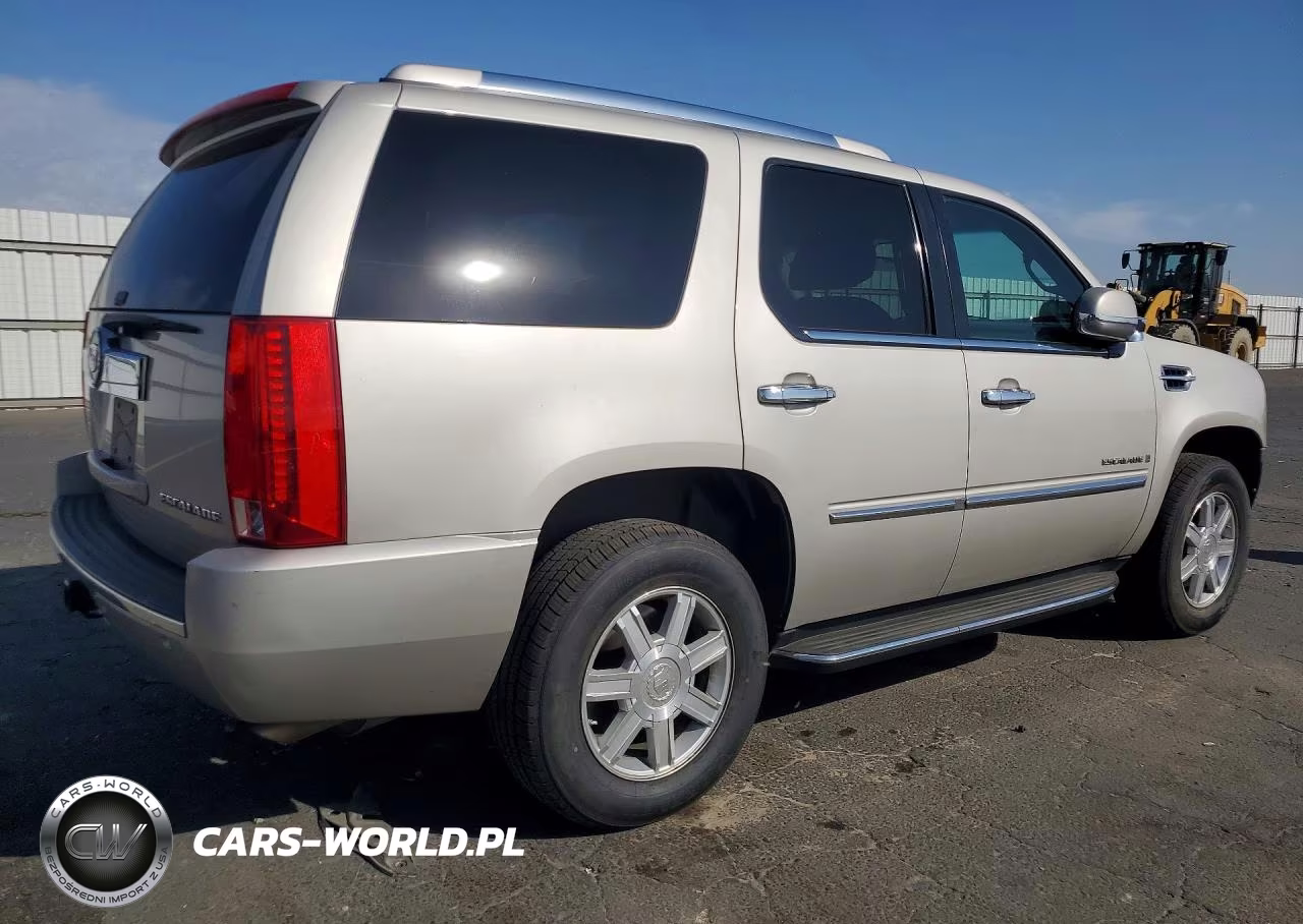 2008 Cadillac Escalade Luxury VIN:1GYFK63848R235480 - 3