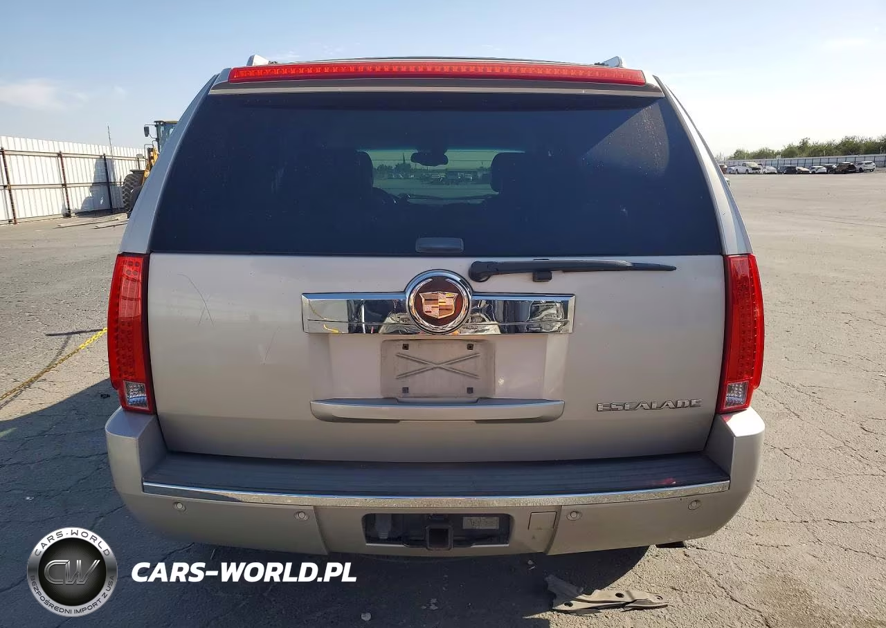 2008 Cadillac Escalade Luxury VIN:1GYFK63848R235480 - 6