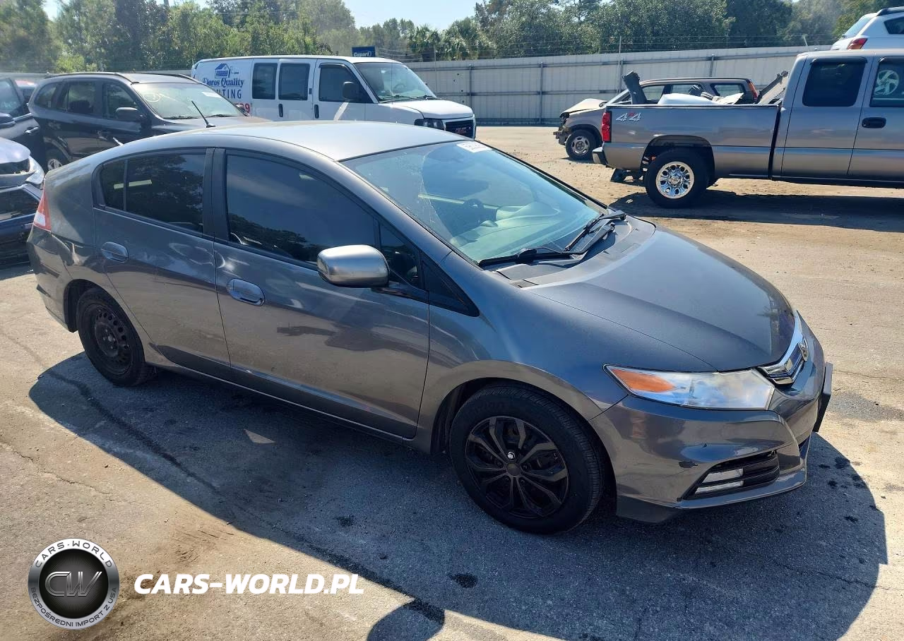 2013 Honda Insight VIN:JHMZE2H38DS001490 - 4