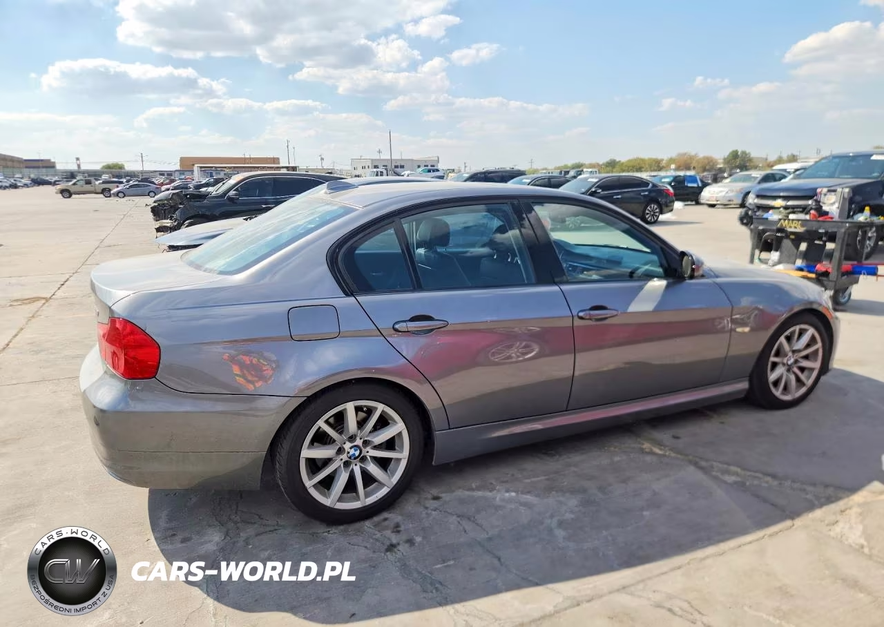 2011 BMW 328 I VIN:WBAPH7C52BE679425 - 3