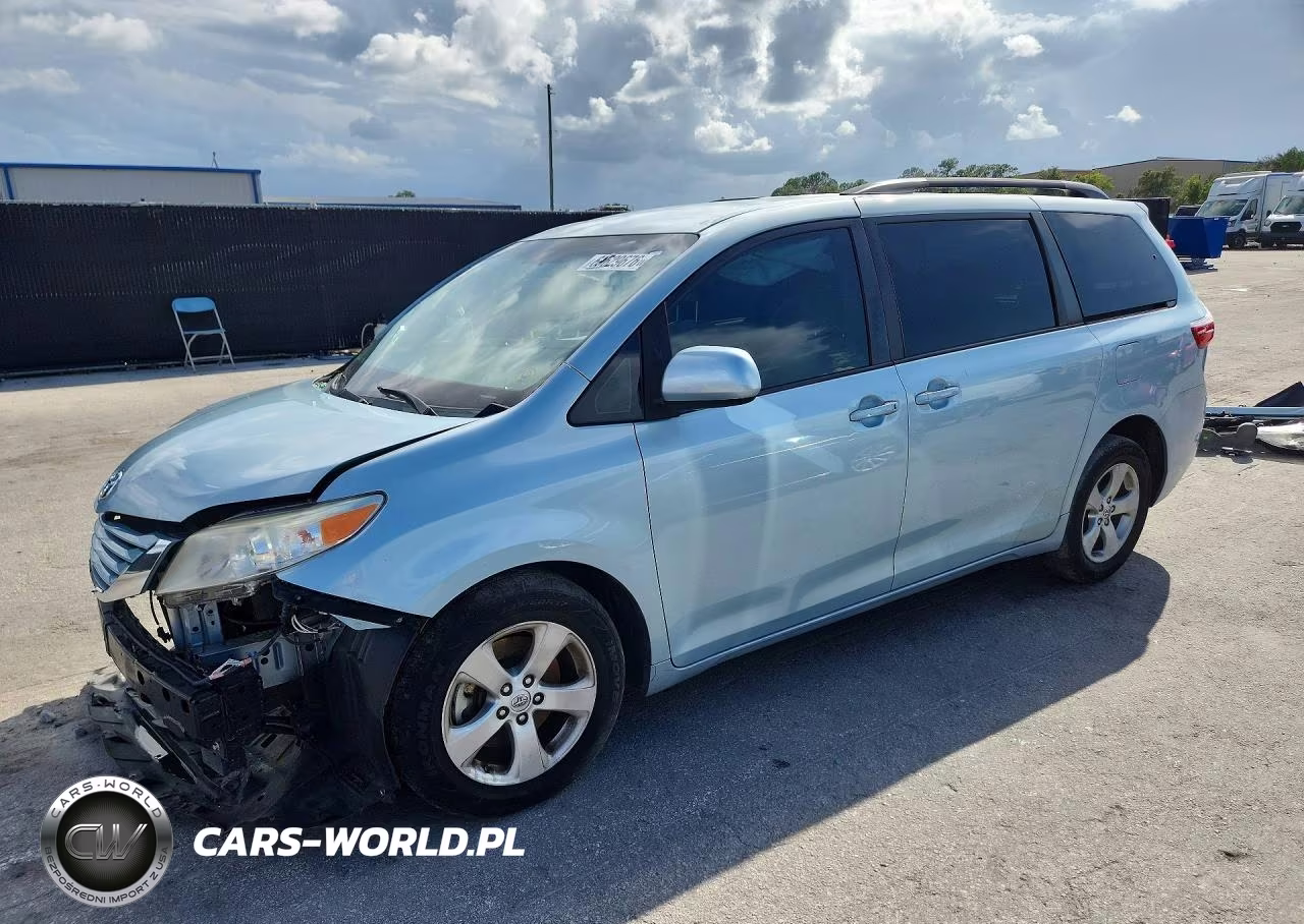 2016 Toyota Sienna Le