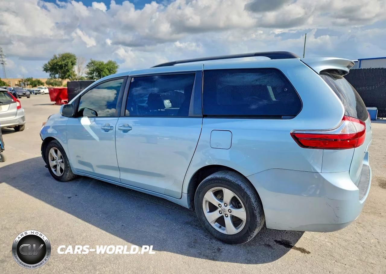 2016 Toyota Sienna Le VIN:5TDKK3DC7GS714935 - 2