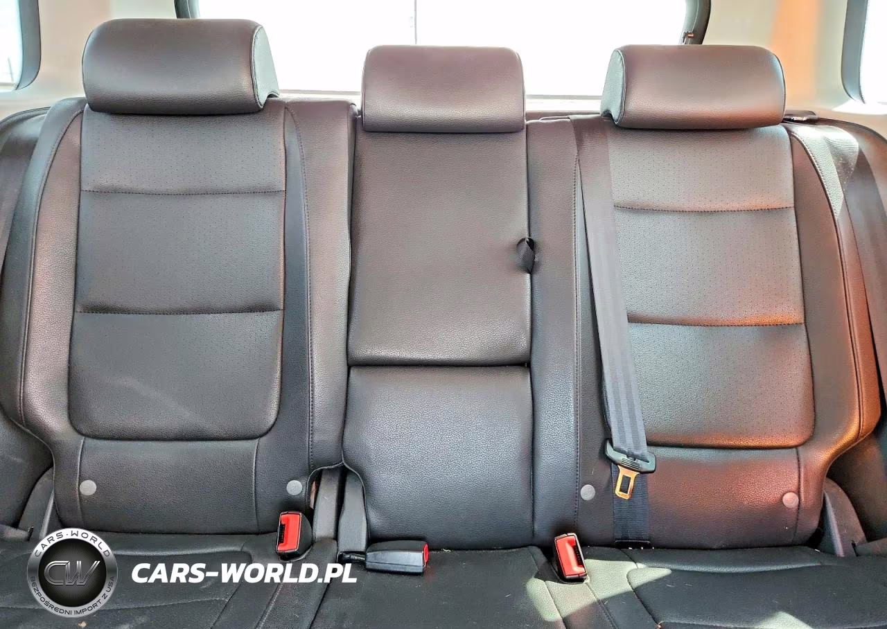 2011 Volkswagen Tiguan S VIN:WVGAV7AX5BW512830 - 10