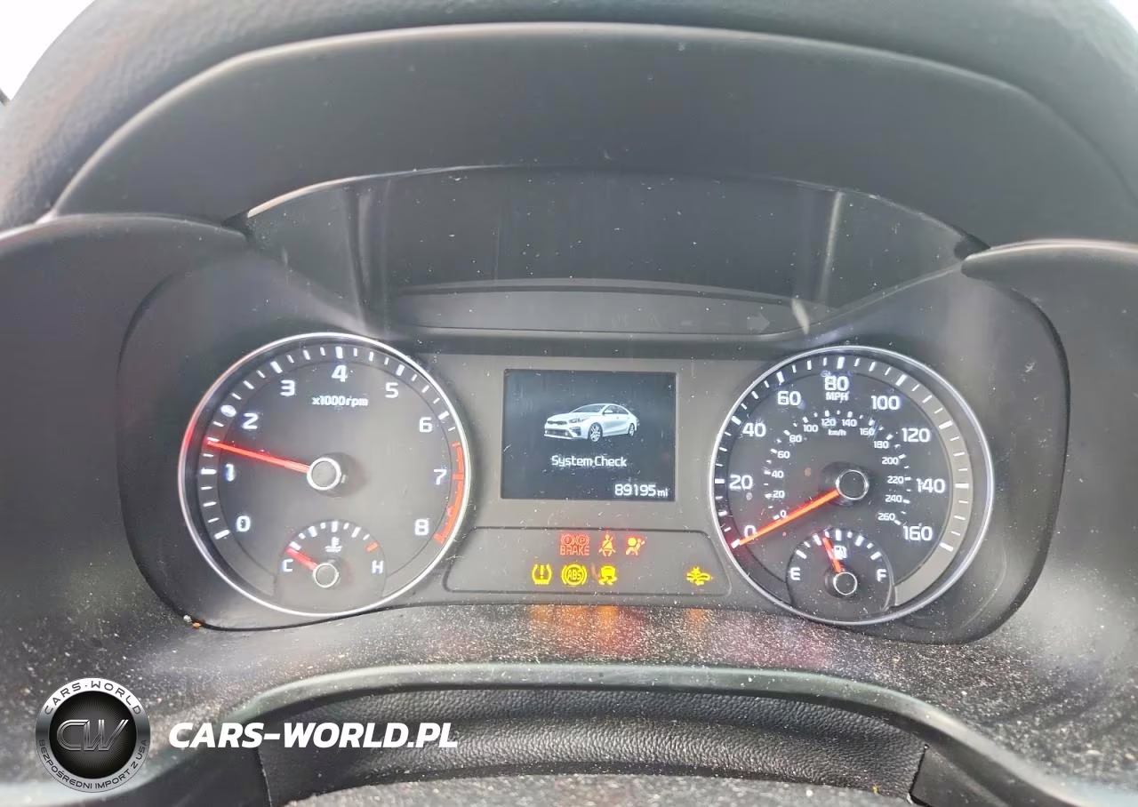 2021 Kia Forte Gt Line VIN:3KPF34AD7ME320844 - 9
