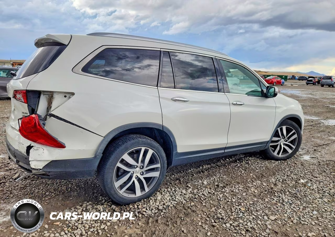 2017 Honda Pilot Elite VIN:5FNYF6H00HB098310 - 3