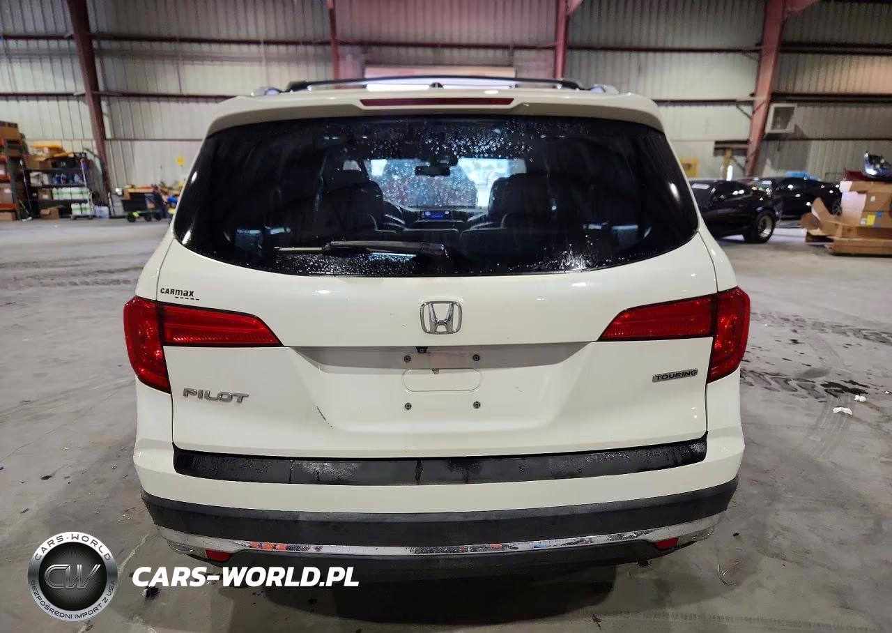2017 Honda Pilot Touring VIN:5FNYF5H95HB026429 - 6