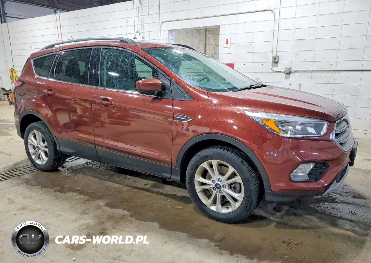 2018 Ford Escape Se VIN:1FMCU9GD4JUA50243 - 4