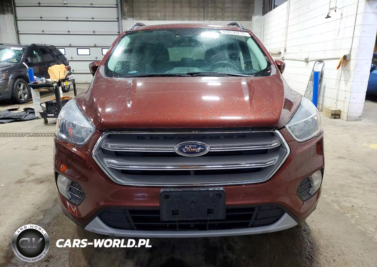 2018 Ford Escape Se VIN:1FMCU9GD4JUA50243 - 5