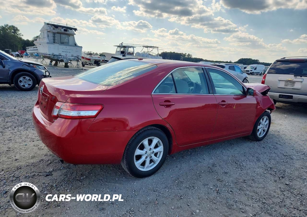 2010 Toyota Camry Le VIN:4T1BF3EK2AU579825 - 3