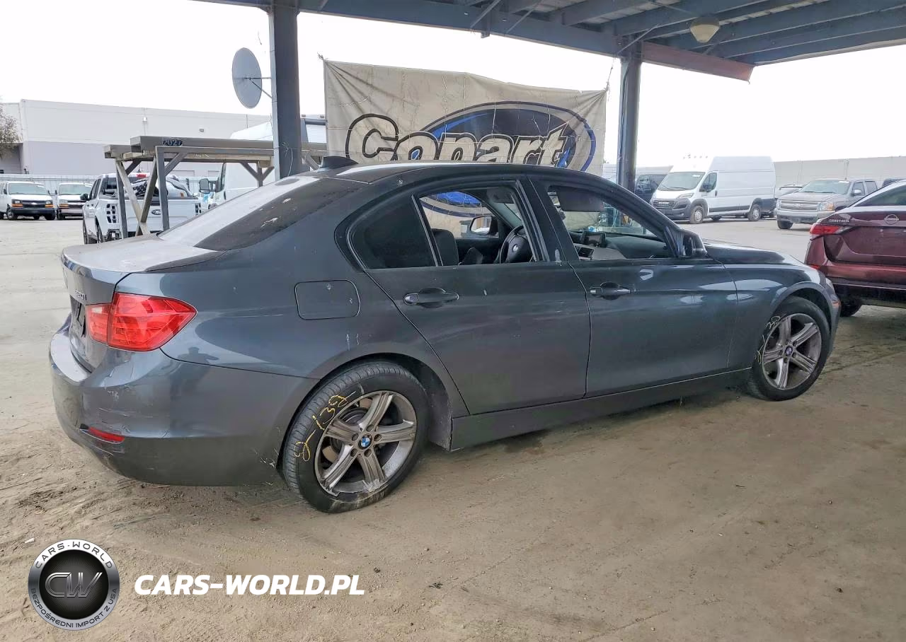 2015 BMW 320 I VIN:WBA3B1G56FNT03128 - 3