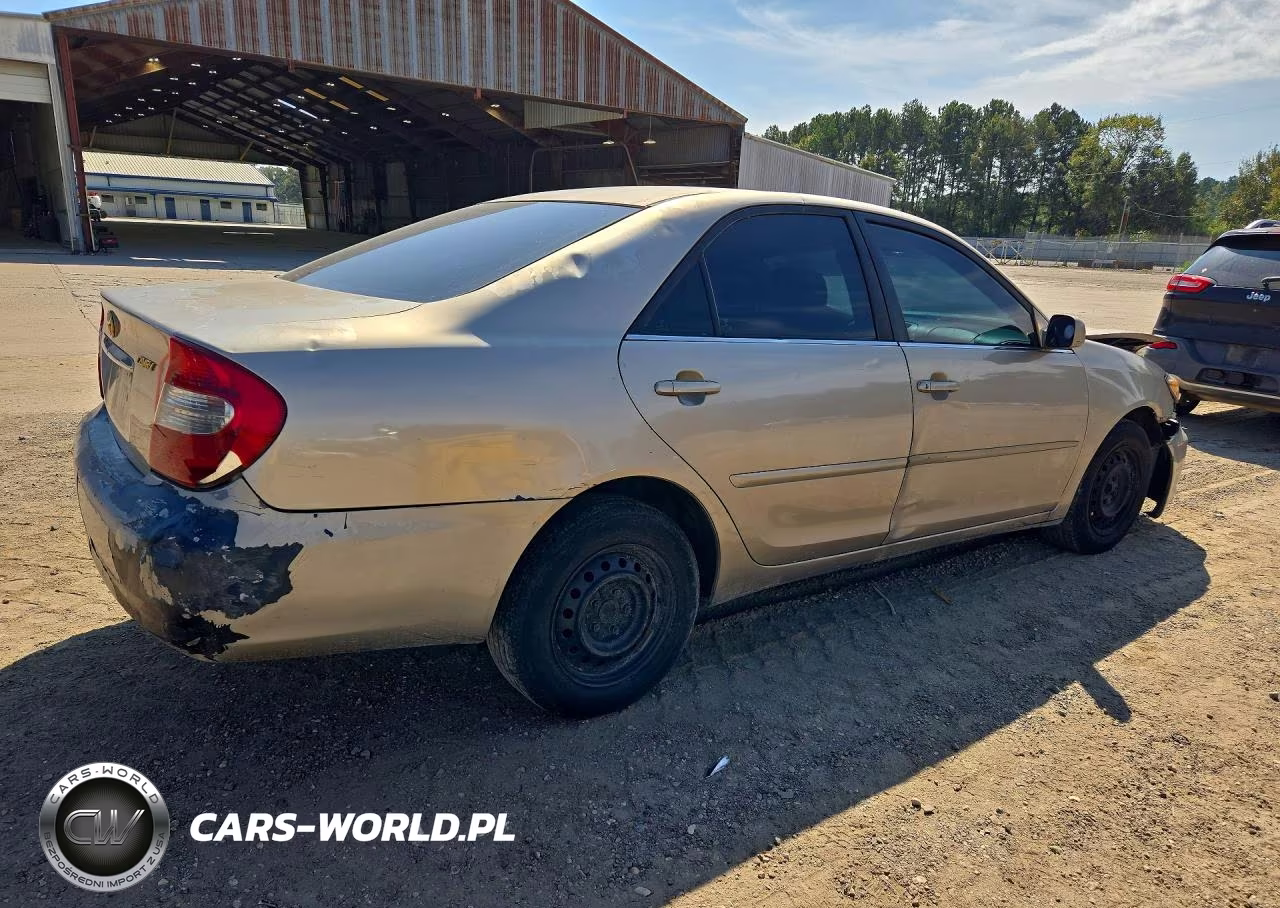 2003 Toyota Camry Le VIN:4T1BE32K23U127643 - 3