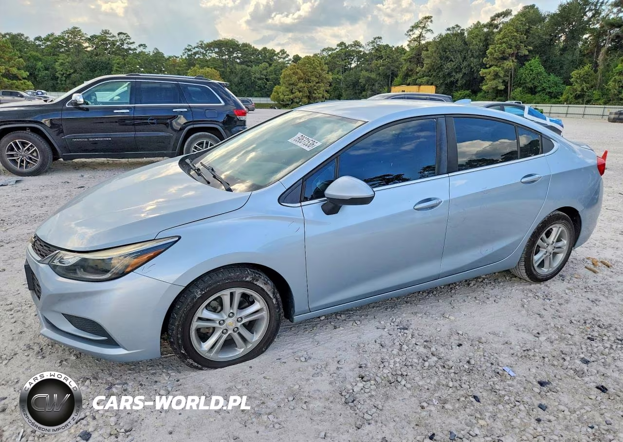 2017 Chevrolet Cruze Lt VIN:3G1BE5SM4HS546630 - 1