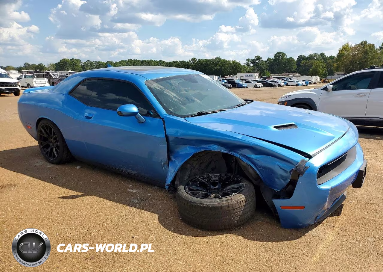 2015 Dodge Challenger Sxt Plus VIN:2C3CDZBG4FH913871 - 4