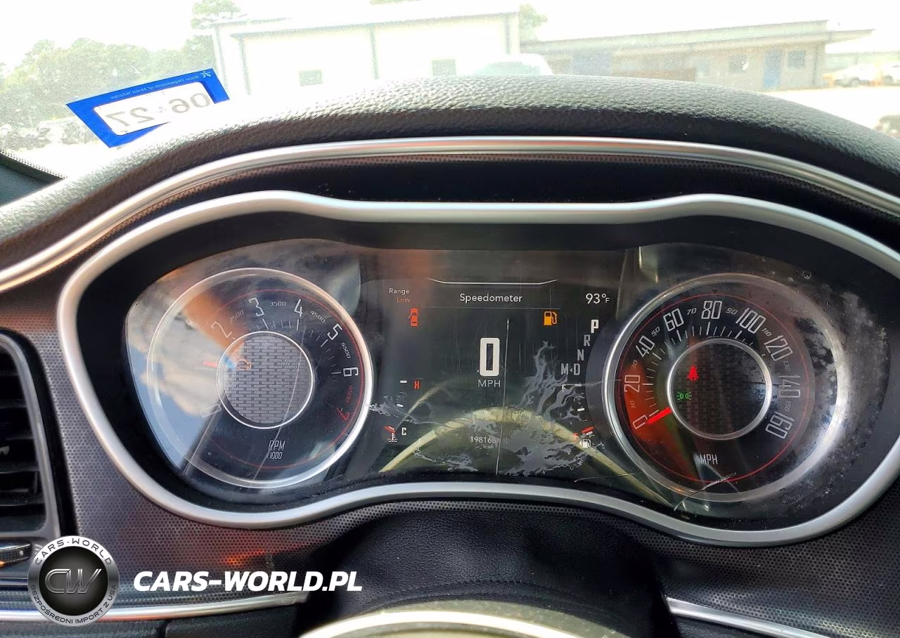 2015 Dodge Challenger Sxt Plus VIN:2C3CDZBG4FH913871 - 9